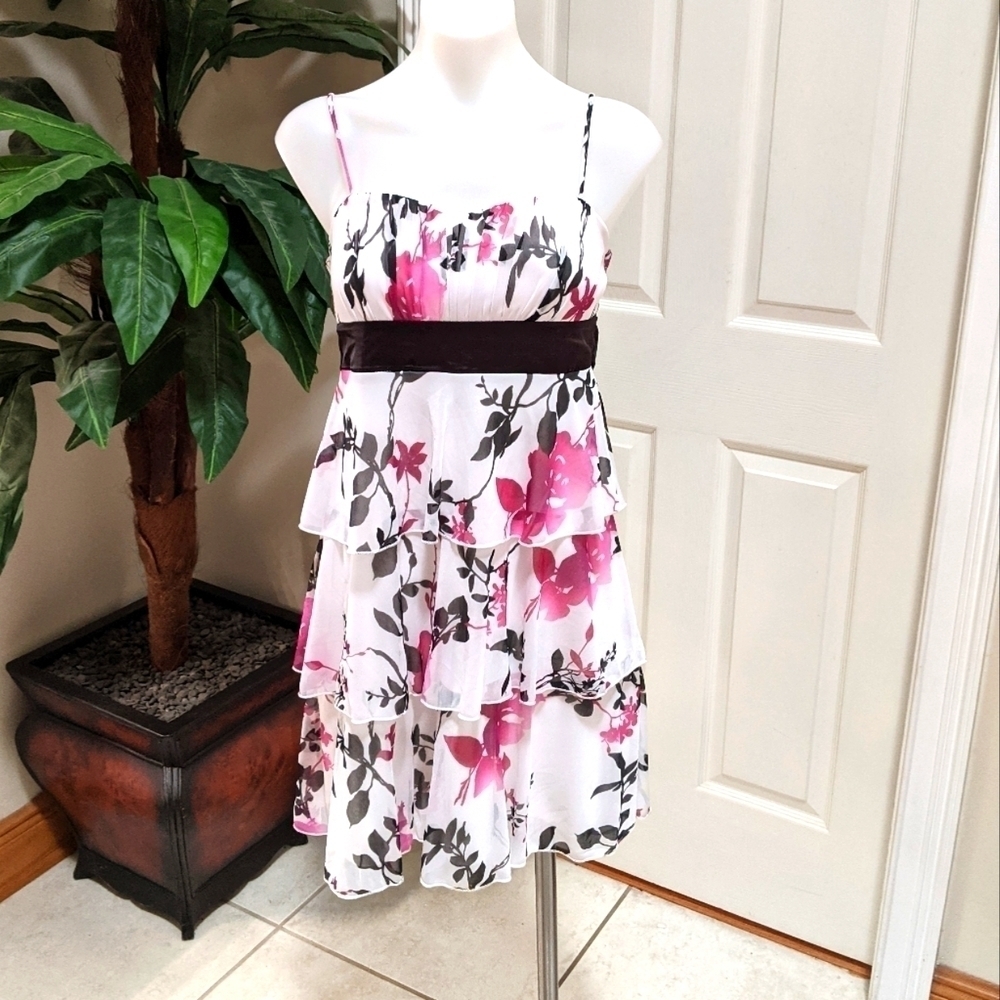 Sweet Storm Women's Floral Midi Dress Size Medium